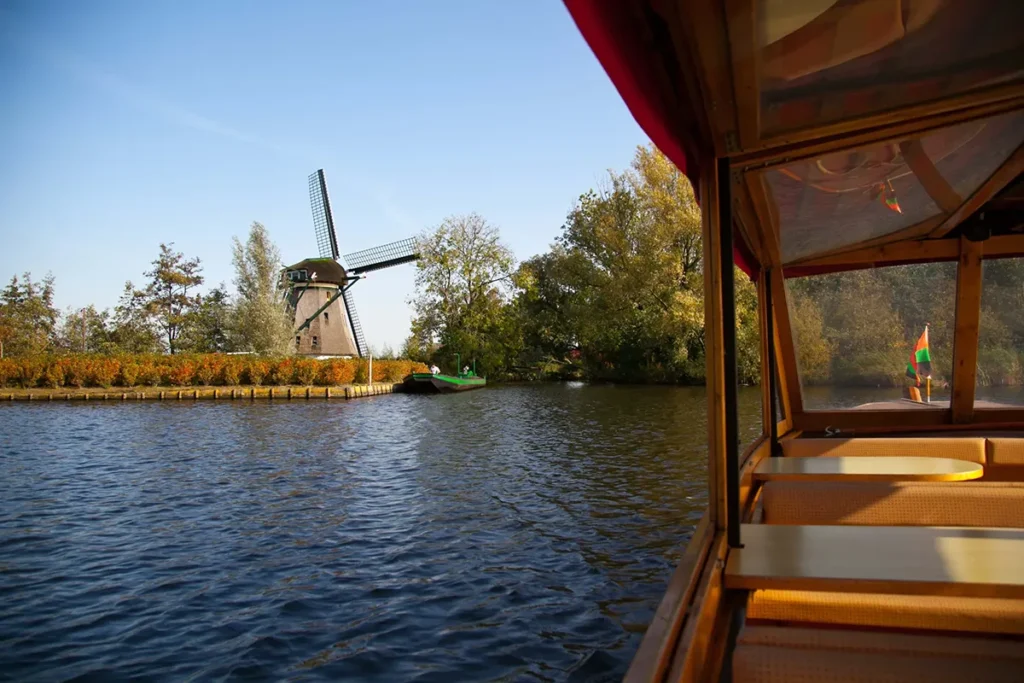 Hotel Chariot – Aalsmeer Rondvaart – 1 Hotel Chariot - Aalsmeer Rondvaart